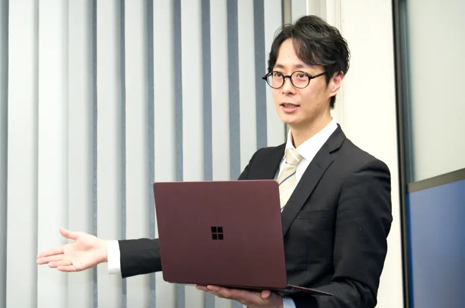現在の業務内容とやりがいは何ですか